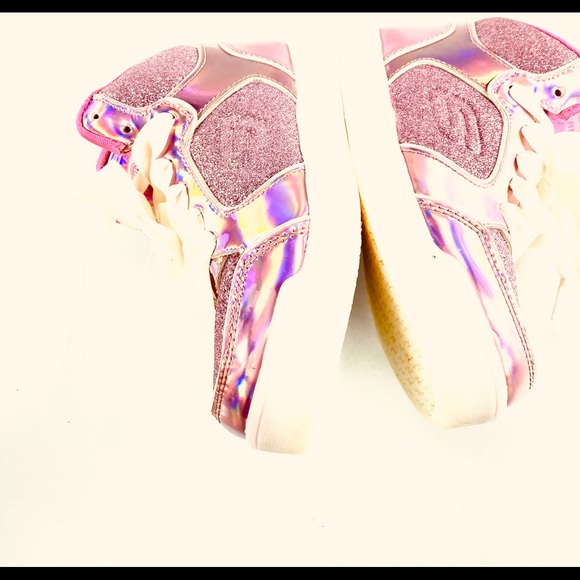 Sparkling Sketches - Picture 6 of 11